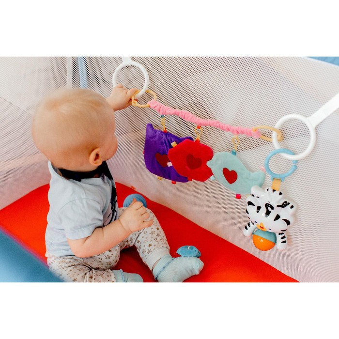 Растяжка - погремушка мягкая на кроватку/коляску «Малышка», Крошка Я Растяжка - погремушка мягкая на кроватку/коляску «Малышка», Крошка Я