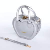 Сумка женская кросс-боди на молнии, цвет серебряный Сумка женская кросс-боди на молнии, цвет серебряный