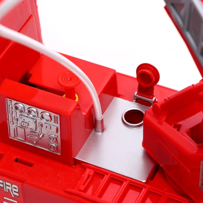 Машина инерционная &laquo;Пожарная&raquo;, масштаб 1:16, световые и звуковые эффекты, стреляет водой, МИКС