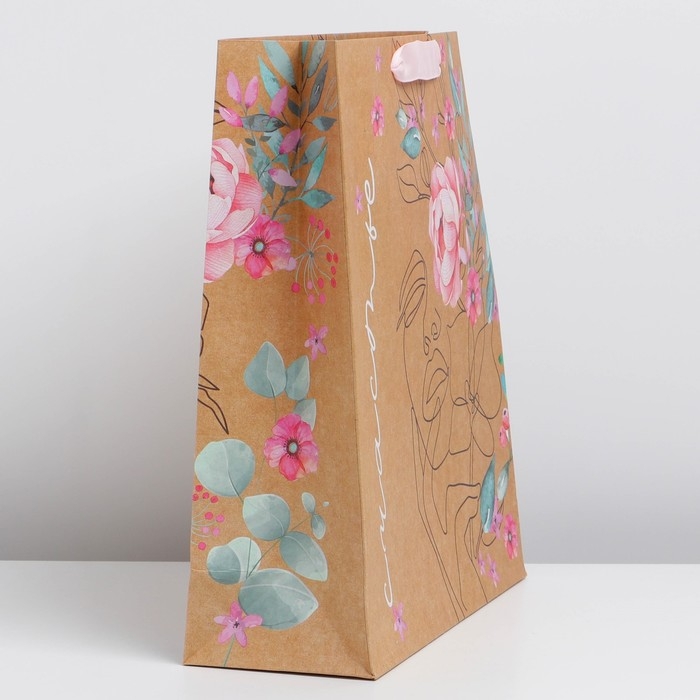 Пакет подарочный крафтовый вертикальный, упаковка, &laquo;Счастье сейчас&raquo;, M 26 х 30 х 9 см