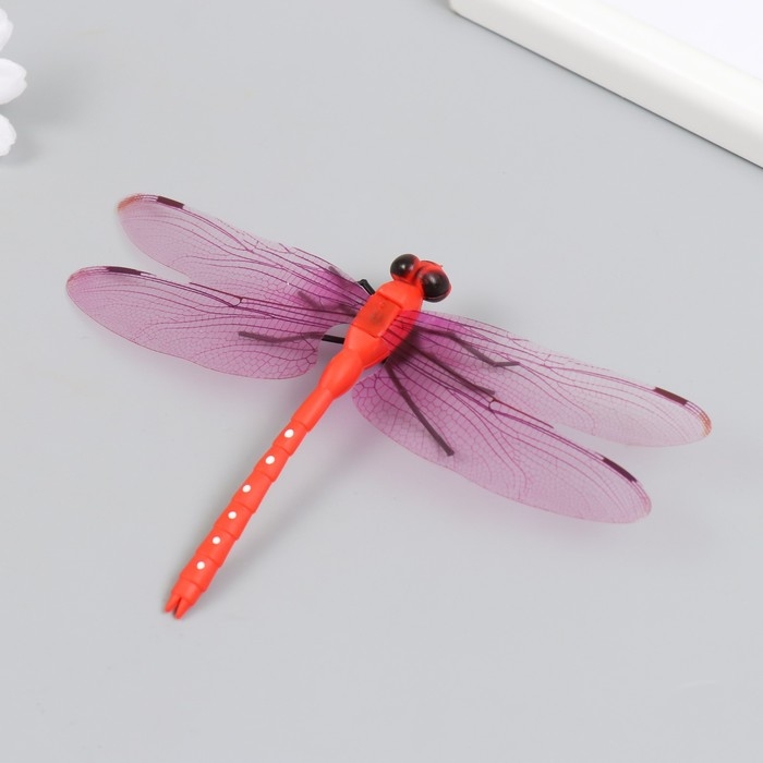 Магнит пластик Магнит пластик "Стрекоза Линдения" 9,5х13 см МИКС