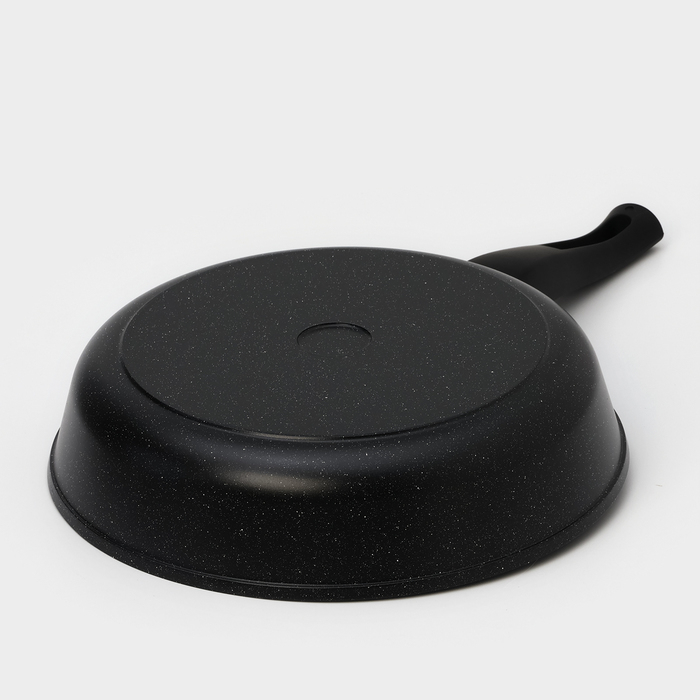 Сковорода Доляна «Элит», d=28 см, пластиковая ручка, стеклянная крышка, антипригарное покрытие Сковорода Доляна «Элит», d=28 см, пластиковая ручка, стеклянная крышка, антипригарное покрытие