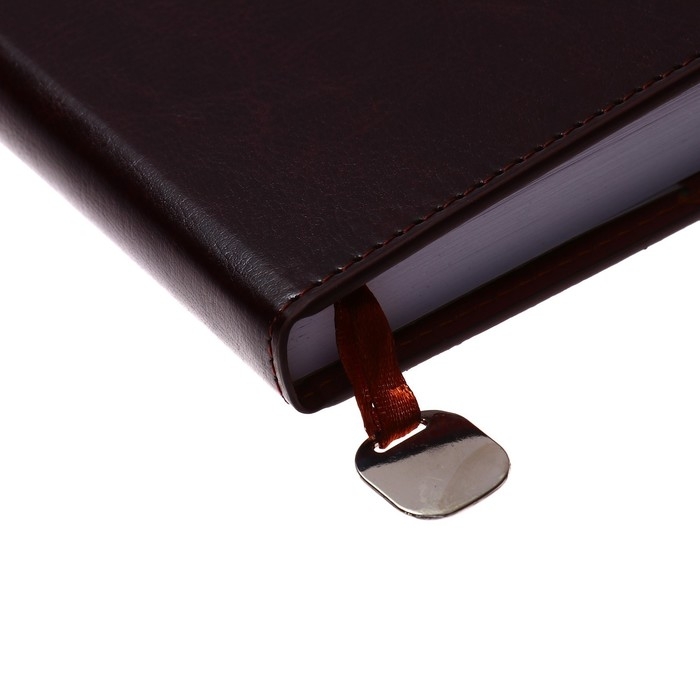 Ежедневник недатированный, обложка ПВХ, формат А5, 140 листов, клетка, с ручкой, подарочная коробка, МИКС