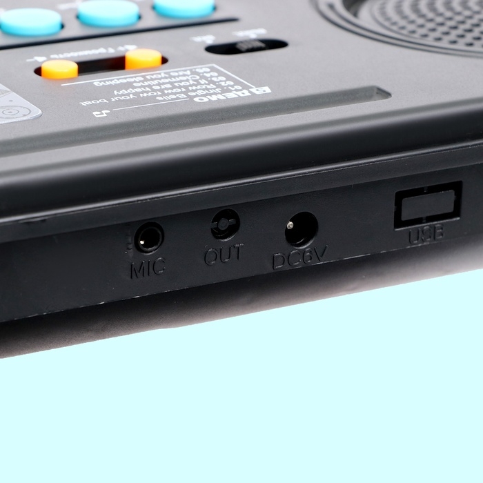 Синтезатор детский «Маленький музыкант», 37 клавиш, с микрофоном Синтезатор детский «Маленький музыкант», 37 клавиш, с микрофоном