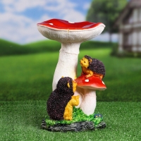 Садовая фигура "Мухомор с ежами" 30х19х19см Садовая фигура "Мухомор с ежами" 30х19х19см