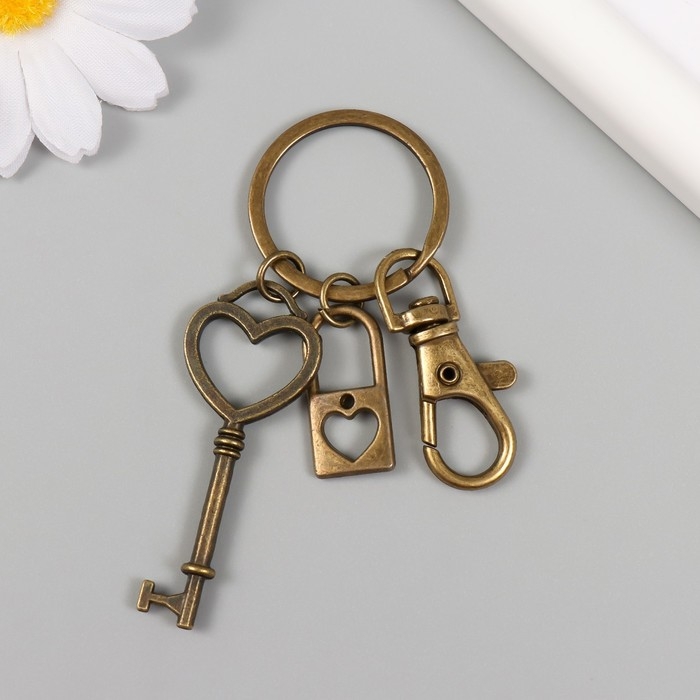 Брелок металл с карабином Брелок металл с карабином "Ключик и замочек с сердцем" бронза 8 см