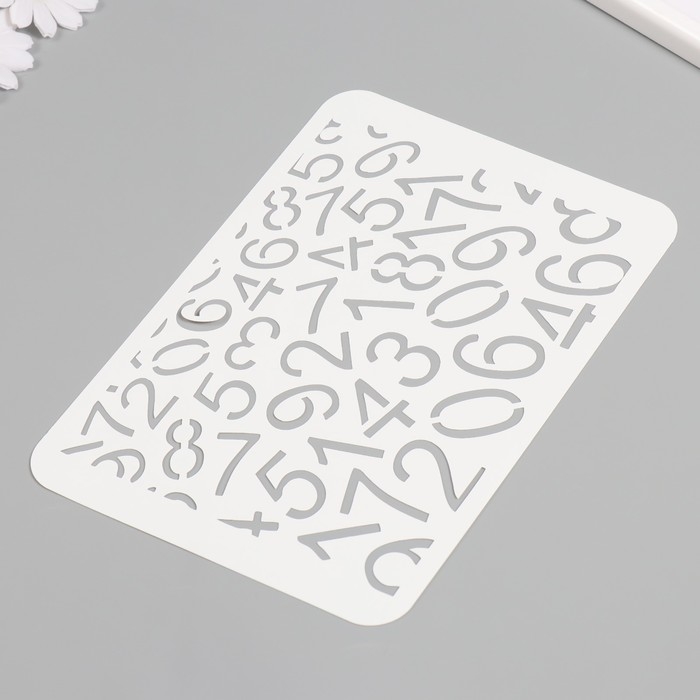 Трафарет пластиковый "Цифровой фон", 16х24 см