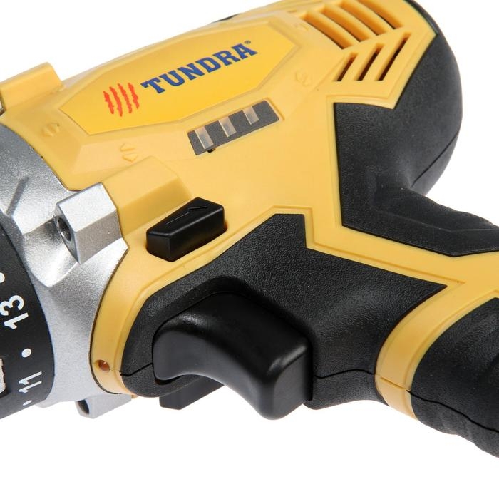 Шуруповерт ТУНДРА, патрон БЗ до 10 мм, подсветка, Li-ion 1300 mAh 16V, 550 об/мин, 24 Н*м Шуруповерт ТУНДРА, патрон БЗ до 10 мм, подсветка, Li-ion 1300 mAh 16V, 550 об/мин, 24 Н*м