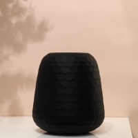 Ваза для цветов «Сара» из черного стекла 22 х 20 х 20 см Ваза для цветов «Сара» из черного стекла 22 х 20 х 20 см