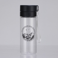 Бутылка для воды с подвесом &laquo;Обмену не подлежит&raquo;, 600 мл