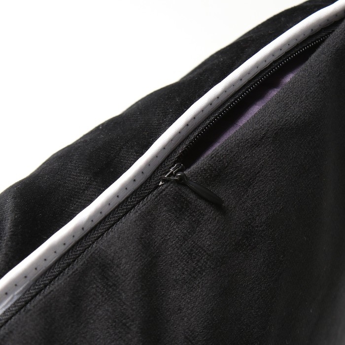 Наволочка декоративная Этель &laquo;Кант&raquo;, 45х45, цвет чёрный, велюр (100% пэ)