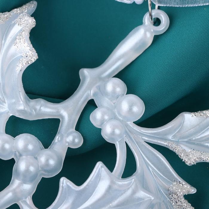 Украшение ёлочное Украшение ёлочное "Веточка с ягодками блеск" 11х14 см, белый