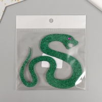 Новогодний декор на клеевой основе "Змейка" фоам глиттер 8х9 см зелёная