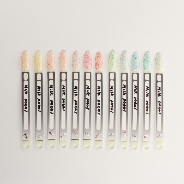 Гель лак для ногтей, «MILK POTAL», 3-х фазный, 8мл, LED/UV, цвет белый/серебристый (01) Гель лак для ногтей, «MILK POTAL», 3-х фазный, 8мл, LED/UV, цвет белый/серебристый (01)