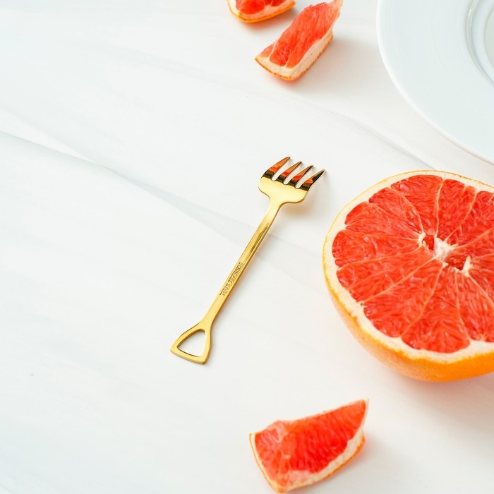 Вилка десертная из нержавеющей стали Magistro &laquo;Грабли&raquo;, длина 12 см, цвет золотой