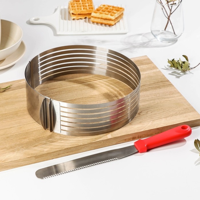 Набор кондитерский Доляна, 2 предмета: форма для выпечки с прорезями 25-30&times;8 см, нож для бисквита