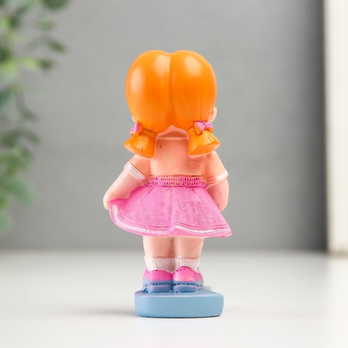 Сувенир полистоун "Малыши с сумочками на сердце" набор 2 шт 5х4,5х9 5х4,8х9 см