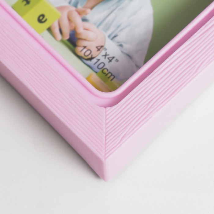 Фоторамка пластик на 3 фото 10х10 см, 13х18 см Фоторамка пластик на 3 фото 10х10 см, 13х18 см "Лион" розовая 32х20 см