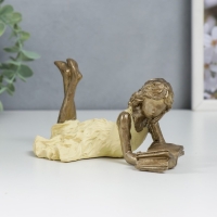 Сувенир полистоун "Девушка читает книгу, жёлтое платье" 6,5х9х14 см Сувенир полистоун "Девушка читает книгу, жёлтое платье" 6,5х9х14 см