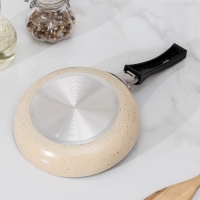 Сковорода «Стоун», d=15,5 см, пластиковая ручка, антипригарное покрытие, цвет бежевый Сковорода «Стоун», d=15,5 см, пластиковая ручка, антипригарное покрытие, цвет бежевый