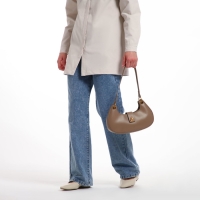 Сумка женская багет на молнии TEXTURA, средний размер, цвет светло-коричневый Сумка женская багет на молнии TEXTURA, средний размер, цвет светло-коричневый