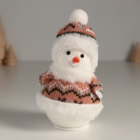 Сувенир текстиль "Снеговик в вязаной коричневой шубке" 7,5х7,5х13 см Сувенир текстиль "Снеговик в вязаной коричневой шубке" 7,5х7,5х13 см