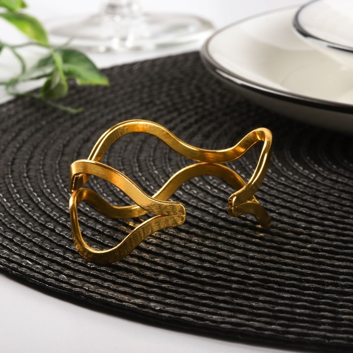 Кольцо для салфетки &laquo;Две линии&raquo; 5,7&times;4,5&times;2,7 см, цвет золотой