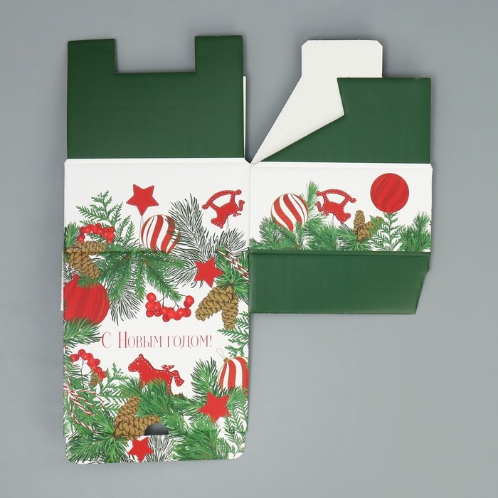 Коробка подарочная новогодняя складная &laquo;Новогодняя&raquo;, 15 х 15 х 7 см, Новый год