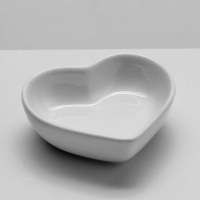 Подставка для украшений универсальная «Сердце», 7,3×8×2,3 см, цвет белый Подставка для украшений универсальная «Сердце», 7,3×8×2,3 см, цвет белый