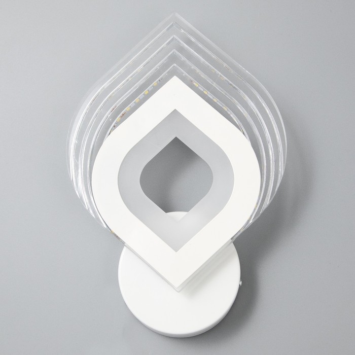 Бра Бра "Лист" LED 12Вт 3000-4000К белый 24х19х4 см