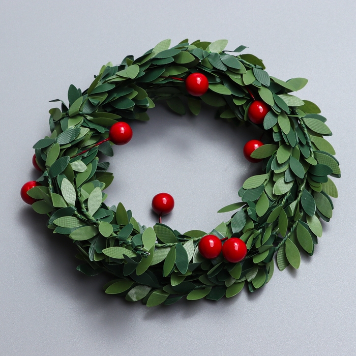 Лиана искусственная для декора &laquo;Листья с ягодками&raquo;, 3 метра, 13 &times; 13 &times; 2 см