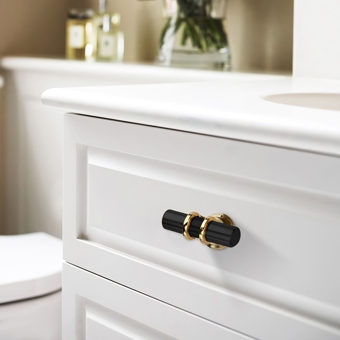 Ручка кнопка CAPPIO, d=12, цвет черный с золотом Ручка кнопка CAPPIO, d=12, цвет черный с золотом