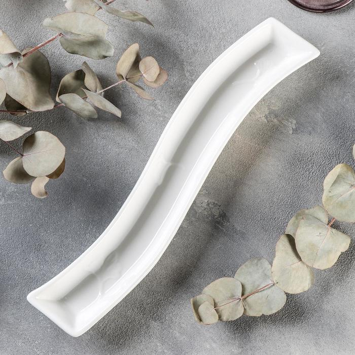 Блюдо фарфоровое для оливок Magistro &laquo;Бланш&raquo;, 29,5&times;6 см, цвет белый