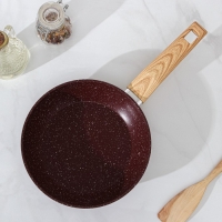 Сковорода кованая Magistro Natural. Brown, d=20 см, ручка soft-touch, антипригарное покрытие, индукция, цвет коричневый Сковорода кованая Magistro Natural. Brown, d=20 см, ручка soft-touch, антипригарное покрытие, индукция, цвет коричневый