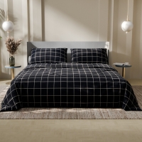 Постельное бельё Этель 1,5 сп "Клетка" цвет чёрный 143х215, 150х214, 50х70см-2 шт, бязь, 125г/м2 Постельное бельё Этель 1,5 сп "Клетка" цвет чёрный 143х215, 150х214, 50х70см-2 шт, бязь, 125г/м2