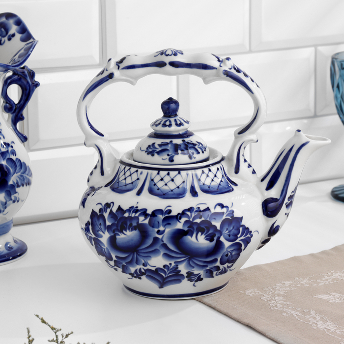 Чайник &laquo;Вдохновение&raquo;, H = 21 см, гжель