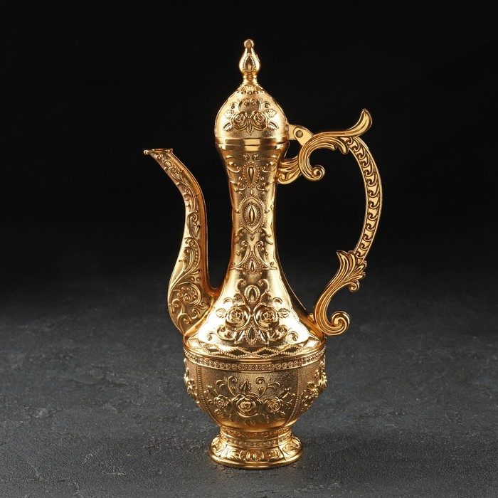 Набор сервировочный «Роскошь. Золото», 8 предметов: кувшин 250 мл, 6 рюмок, 20 мл, поднос, цвет золотой Набор сервировочный «Роскошь. Золото», 8 предметов: кувшин 250 мл, 6 рюмок, 20 мл, поднос, цвет золотой