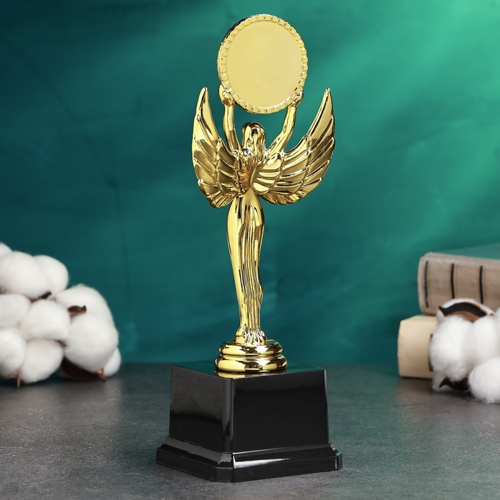 Стела Стела "Ника" 8х8х22см