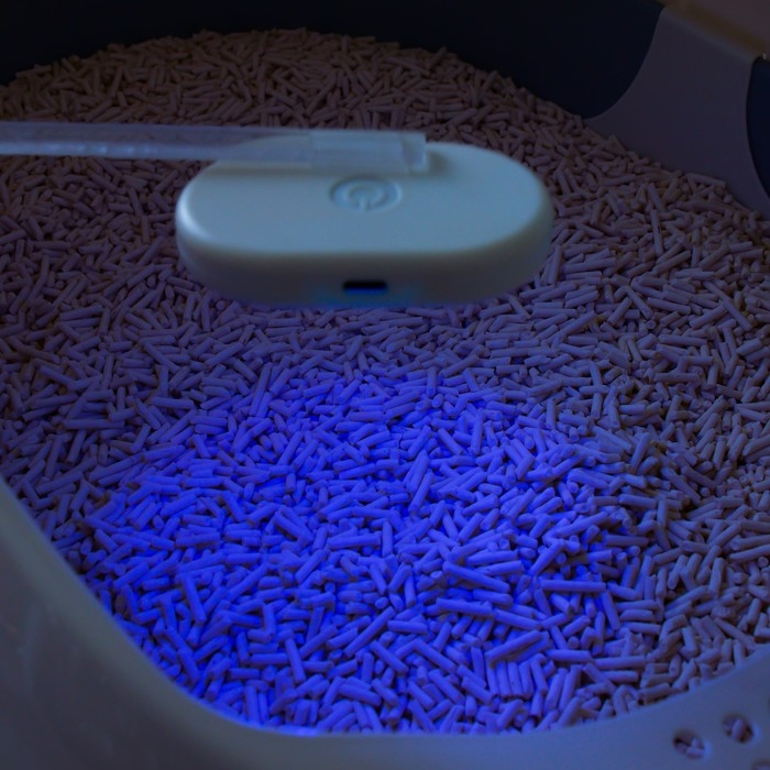 Туалет закрытый с УФ-лампой для уничтожения запаха 39 х 56 х 40 см, серый