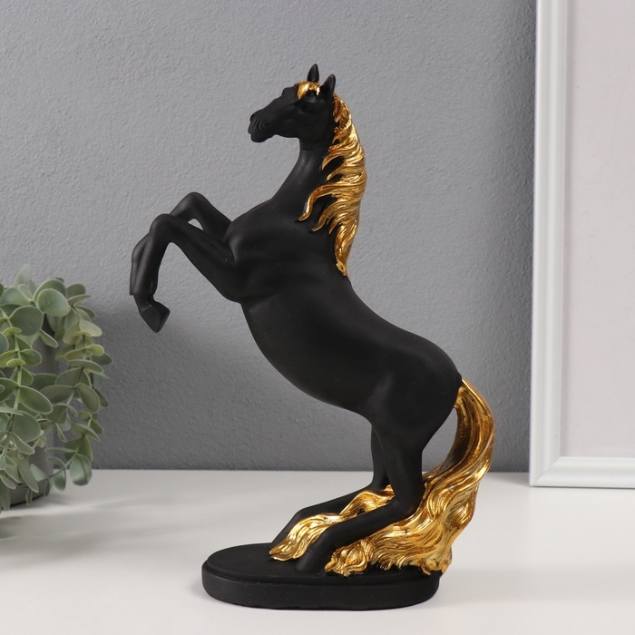 Сувенир полистоун Сувенир полистоун "Конь чёрный с золотой гривой" 6,7х19,5х28 см