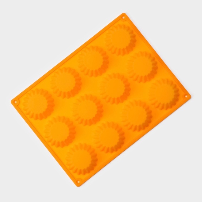 Форма для выпечки Доляна &laquo;Сладости. Круг реб&raquo;, силикон, 28&times;21 см, 12 ячеек, d=6 см, d по дну = 4 см, цвет оранжевый