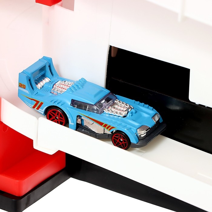 Парковка &laquo;Пожарный участок&raquo;, свет, звук, стреляет водой