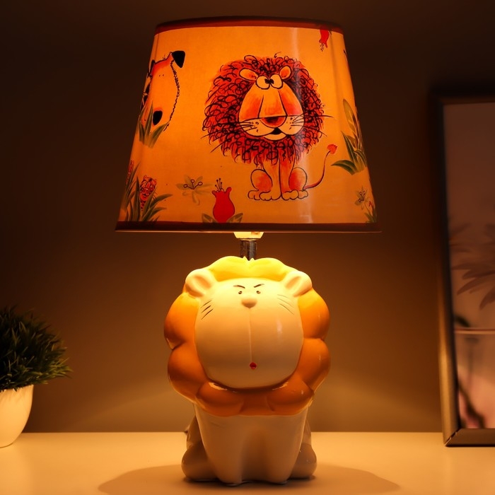 Настольная лампа Настольная лампа "Лев" Е14 40Вт белый 20х20х35см