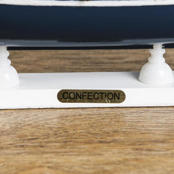 Корабль сувенирный средний &laquo;Калева&raquo;, борта синие с белой полосой, паруса синие, 30х7х32 см