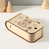 Новогодняя шкатулка "Змея. Звёздочки-снежинки" 13х7х4 Новогодняя шкатулка "Змея. Звёздочки-снежинки" 13х7х4