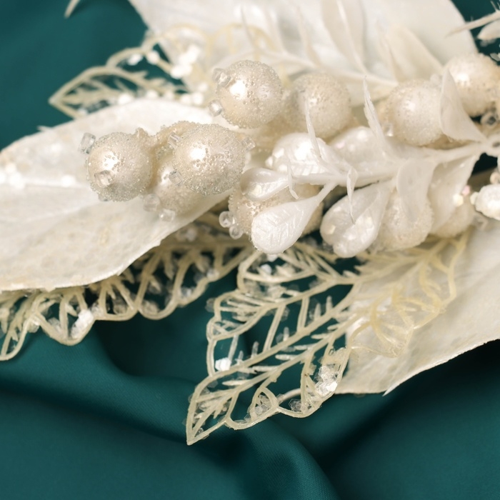 Декор Декор "Новогодняя грация" веточка воздушная, 34х12 см, белый