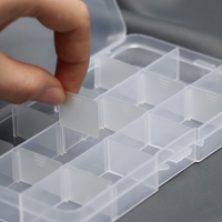 Органайзер для декора, со съёмными ячейками, с подвесом, 15 отделений, 17,5 &times; 10 &times; 2 см, цвет прозрачный