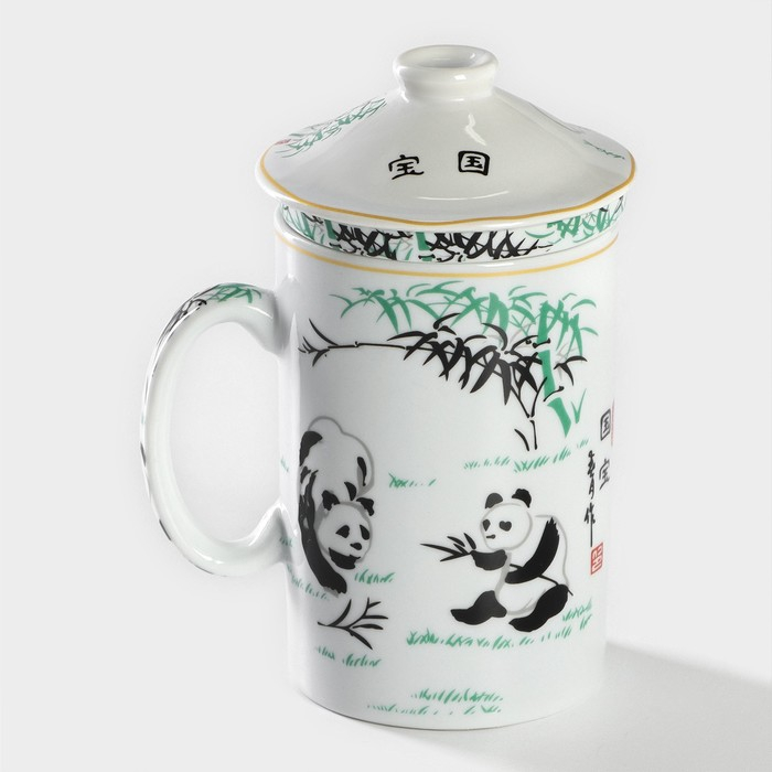 Кружка керамическая с крышкой и ситом &laquo;Панды&raquo;, 300 мл, цвет белый