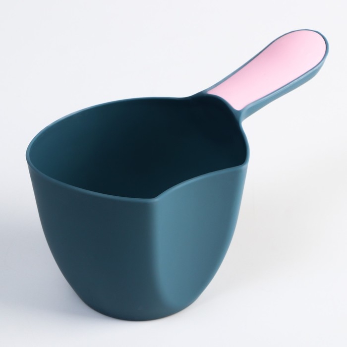 Ковш пластиковый для купания и мытья головы, детский банный ковшик, 500 мл., цвет МИКС Ковш пластиковый для купания и мытья головы, детский банный ковшик, 500 мл., цвет МИКС