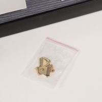 Фоторамка пластик на 3 фото 10х10, 9х13 см "Дом" с прищепками, черная 40х30х1,5 см Фоторамка пластик на 3 фото 10х10, 9х13 см "Дом" с прищепками, черная 40х30х1,5 см